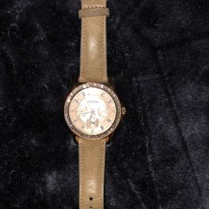 Rose gold fossil watch
